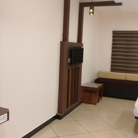 Ashok Bhavan Hotel Maduráj Kültér fotó