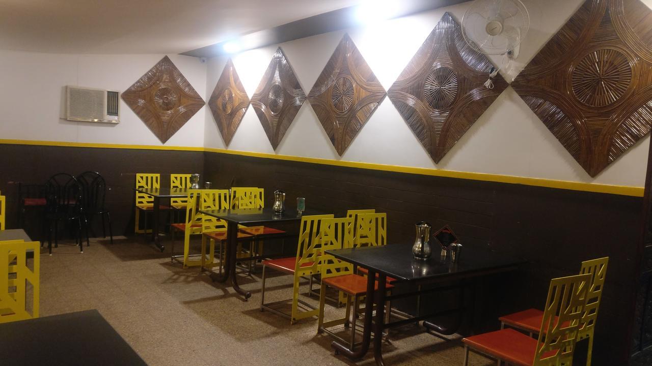 Ashok Bhavan Hotel Maduráj Kültér fotó