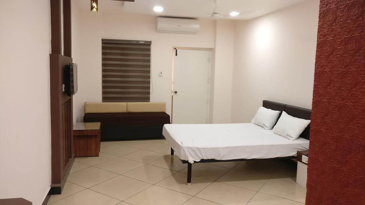 Ashok Bhavan Hotel Maduráj Kültér fotó